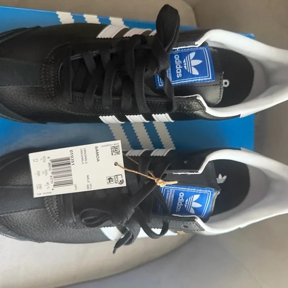 Adidas Samoa Men's Black and White Classic Sneakers - Picture 1 of 3